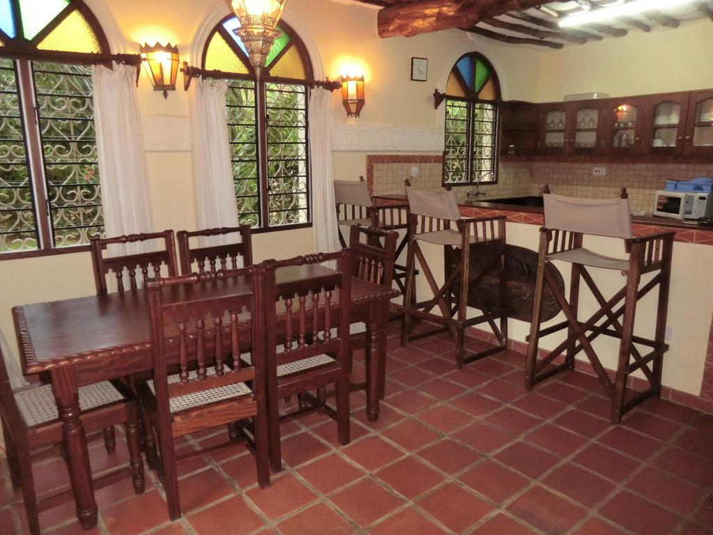 Villa Lamuhouse Diani Beach Oda fotoğraf