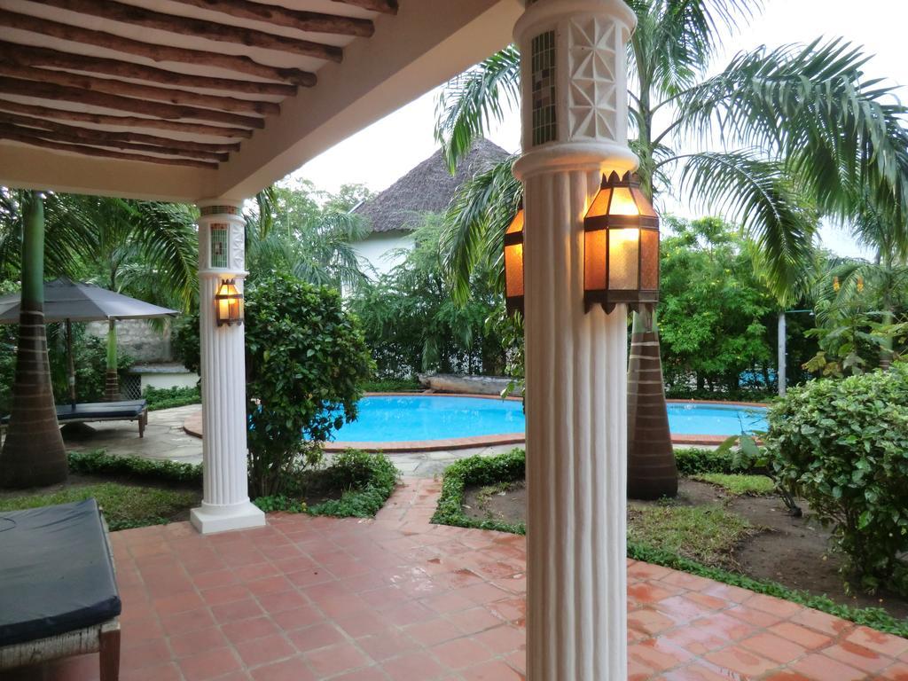 Villa Lamuhouse Diani Beach Oda fotoğraf