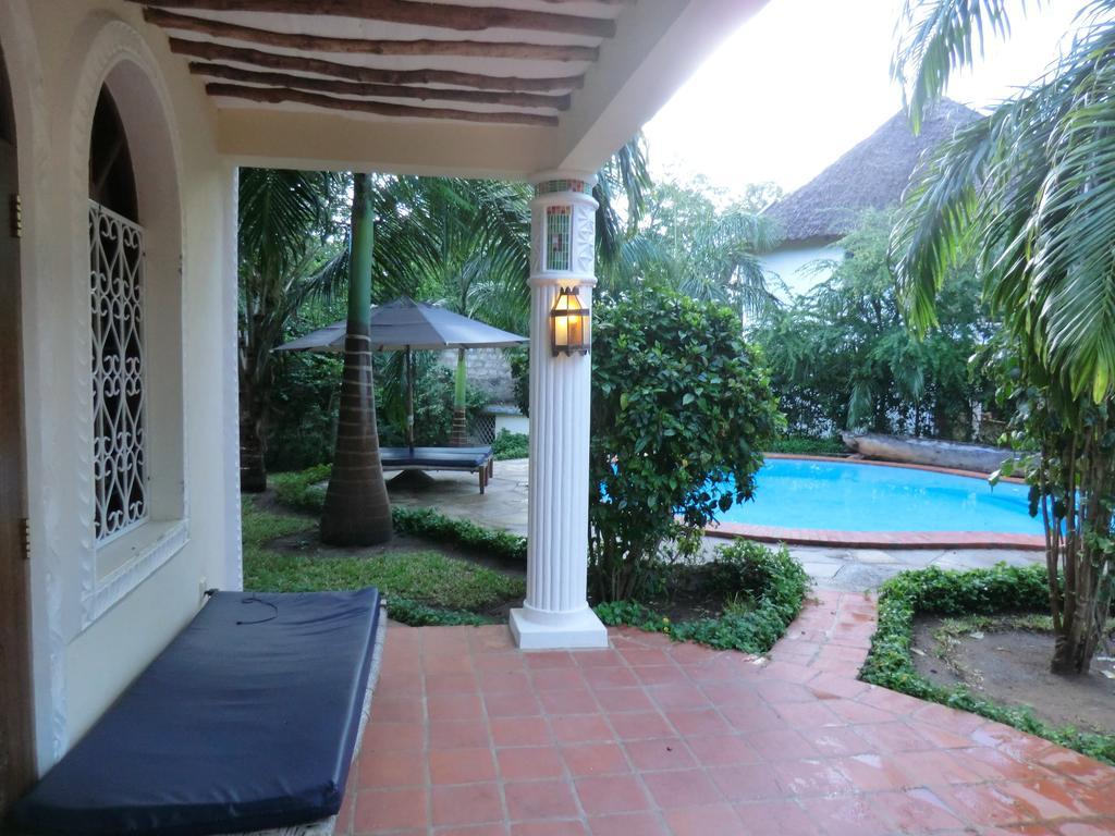 Villa Lamuhouse Diani Beach Oda fotoğraf